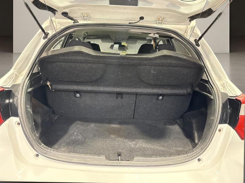toyota Yaris Hatchback 2018 - 7