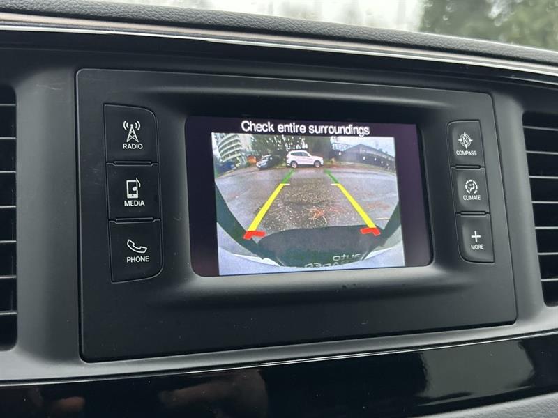 chrysler Pacifica 2017 - 25