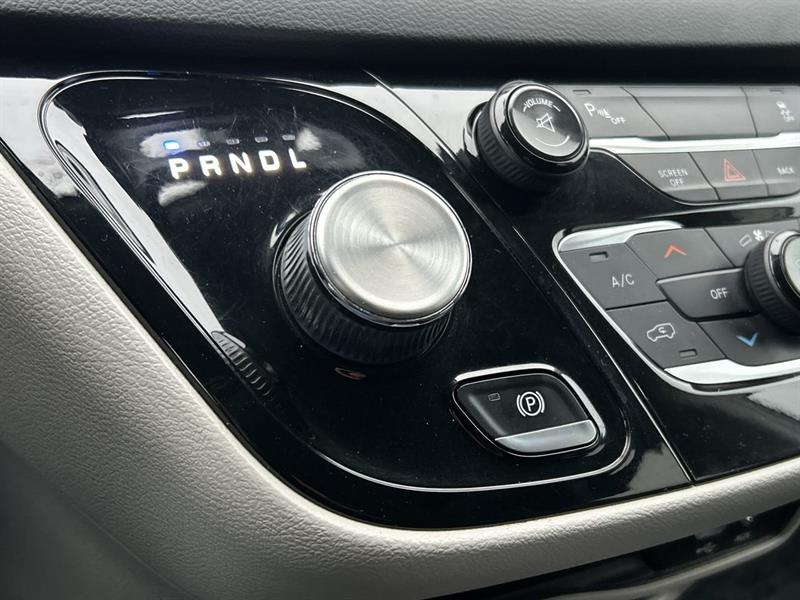 chrysler Pacifica 2017 - 28