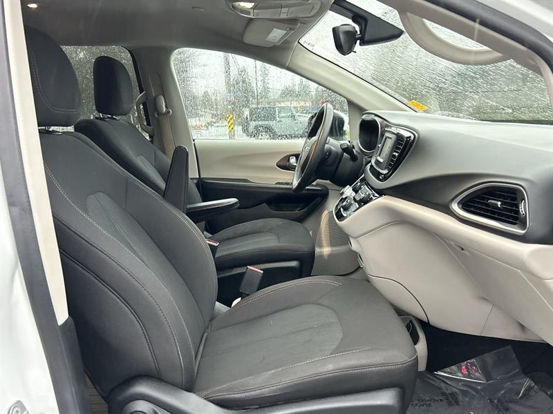 chrysler Pacifica 2017 - 33