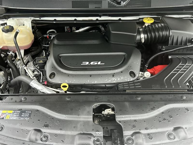 chrysler Pacifica 2017 - 34