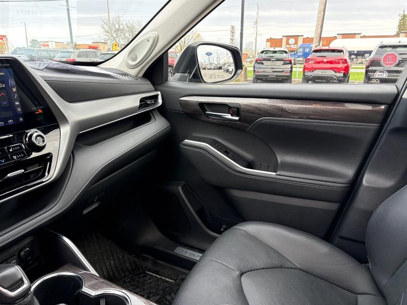 toyota HIGHLANDER AWD PLATINUM 2021 - 19