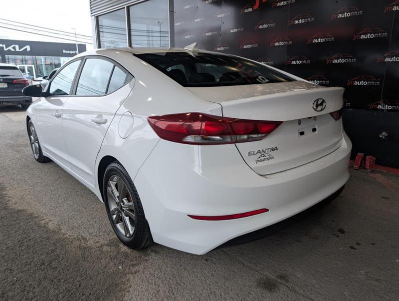 hyundai Elantra 2018 - 11