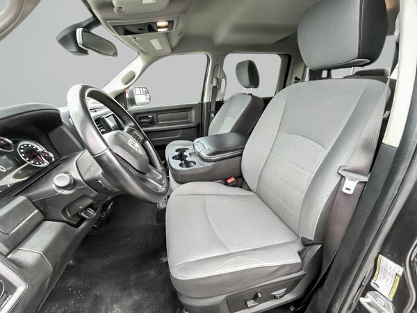 ram 1500 Classic 2023 - 12