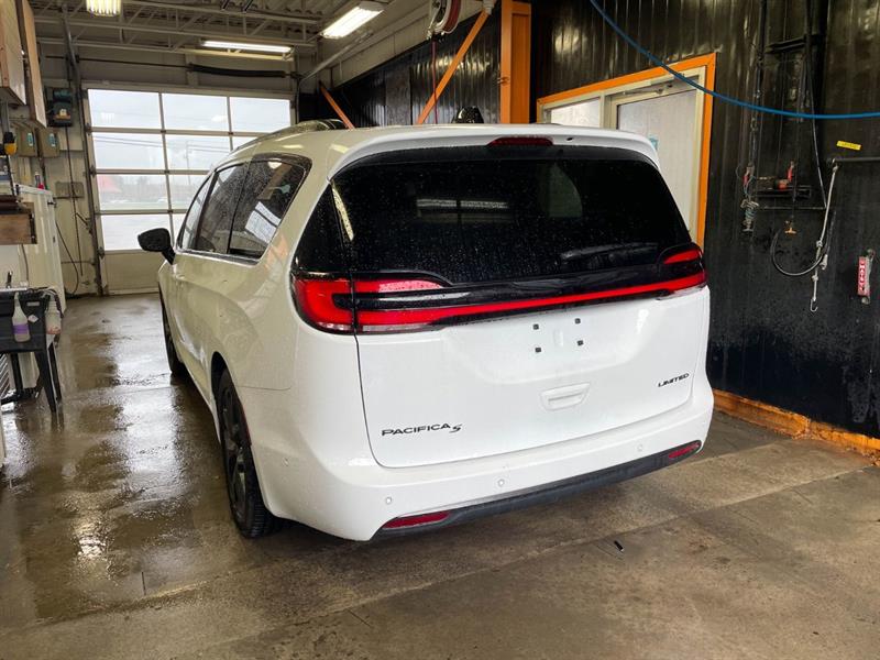 chrysler Pacifica 2024 - 8