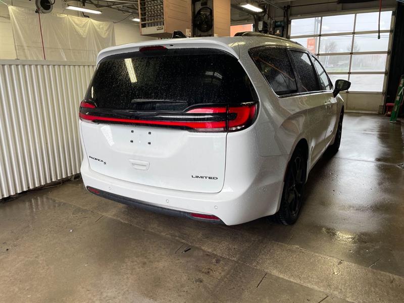 chrysler Pacifica 2024 - 10
