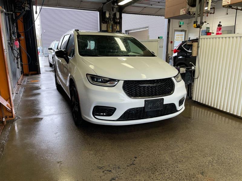 chrysler Pacifica 2024 - 12