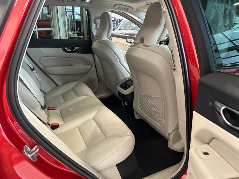 volvo XC60 2020 - 14