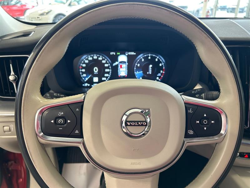 volvo XC60 2020 - 26