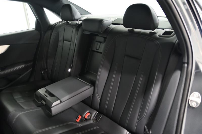 audi A4 Sedan 2023 - 17