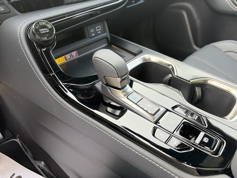 lexus NX 450h+ 2026 - 28