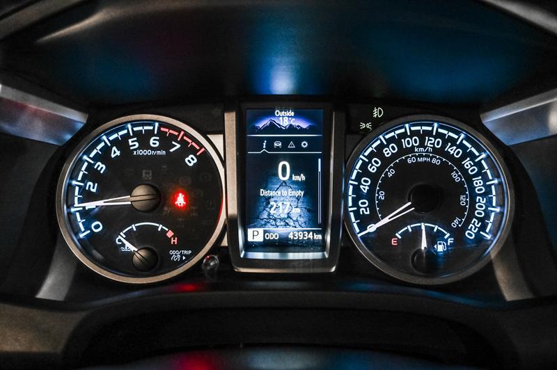toyota Tacoma 2022 - 25