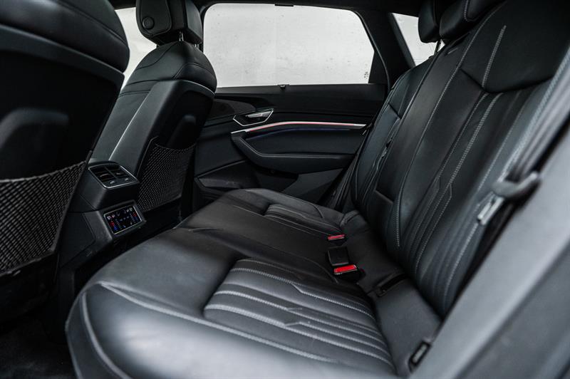 audi Q8 e-tron 2024 - 27