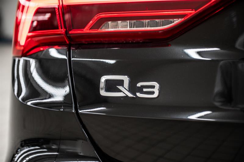 audi Q3 2022 - 9