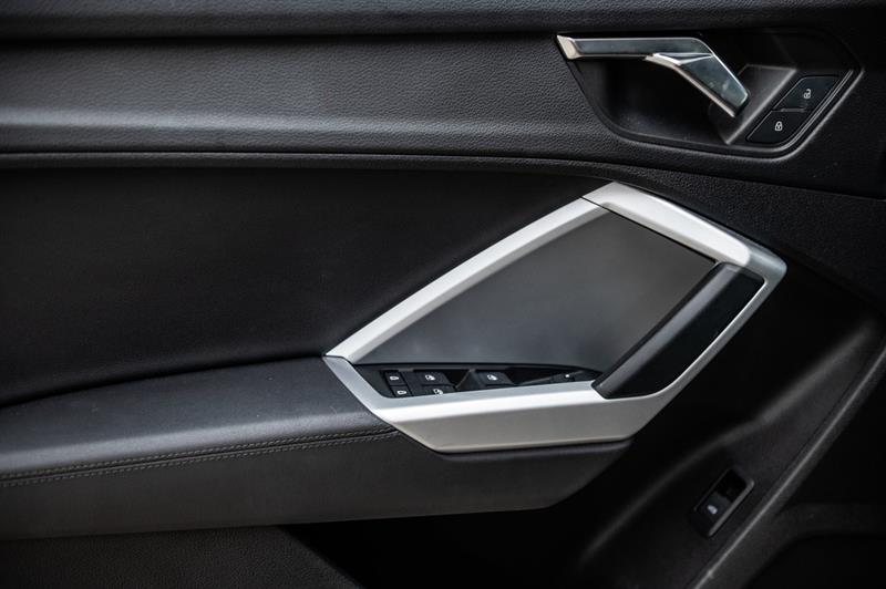 audi Q3 2022 - 13