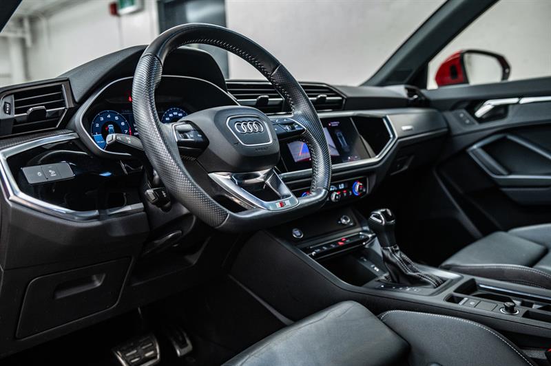 audi Q3 2020 - 17