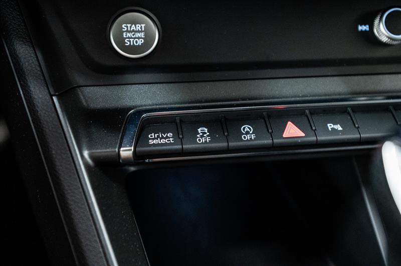 audi Q3 2020 - 26