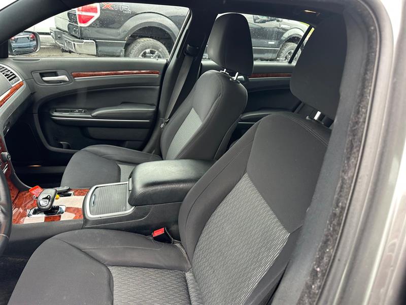 chrysler 300 2012 - 8
