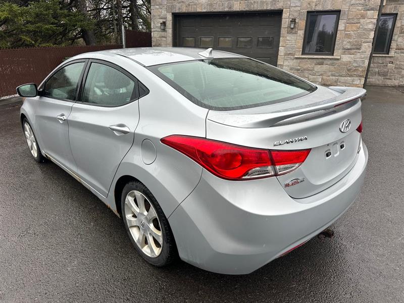 hyundai Elantra 2012 - 17