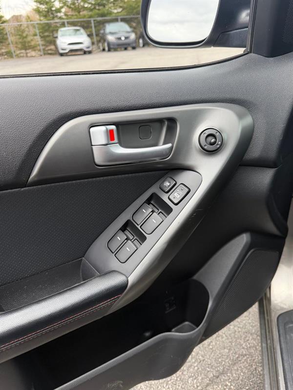 kia Forte 5-Door 2011 - 7