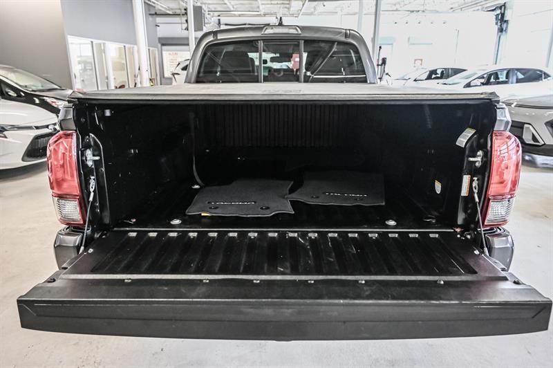 2022 Toyota Tacoma - Image 18