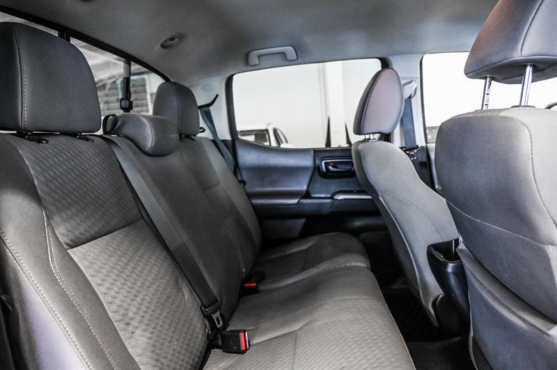 2022 Toyota Tacoma - Image 31