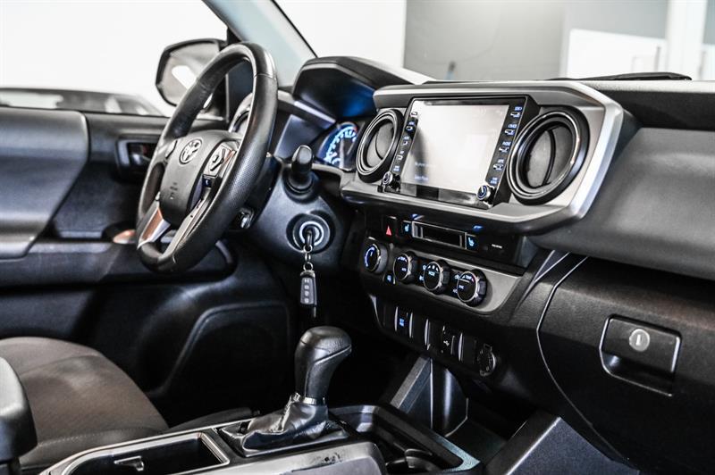 2022 Toyota Tacoma - Image 35