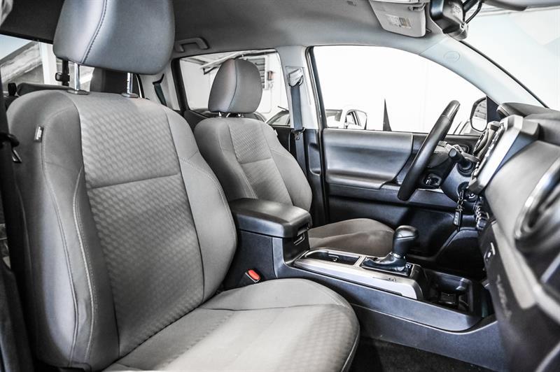 2022 Toyota Tacoma - Image 36