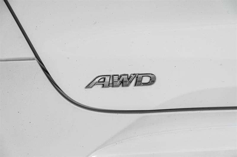 2024 Toyota Corolla - Image 7