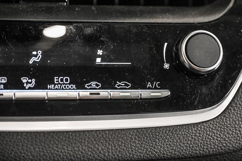 2024 Toyota Corolla - Image 25
