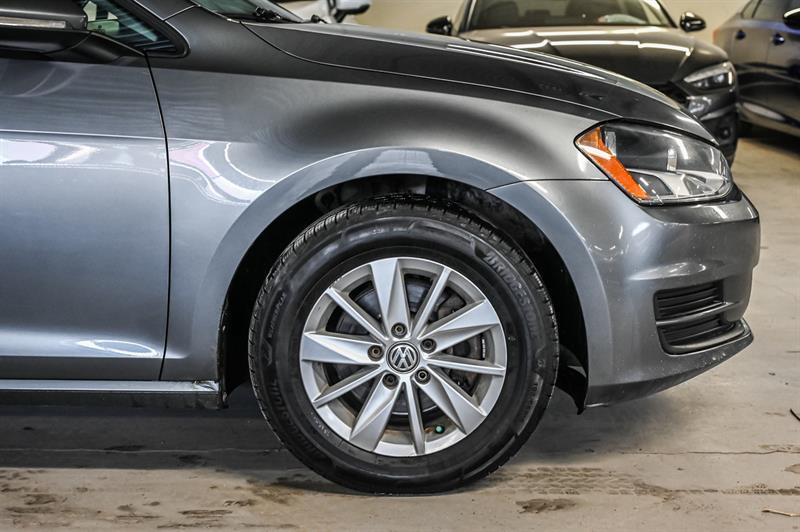 2015 Volkswagen Golf - Image 12