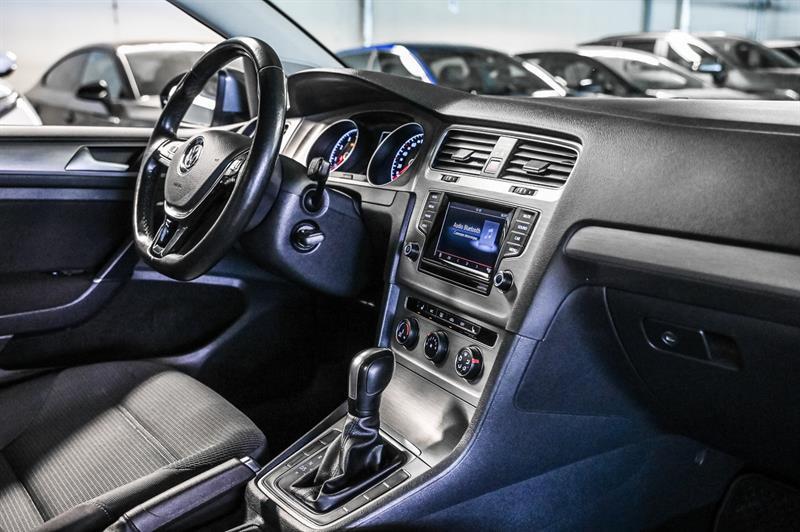 2015 Volkswagen Golf - Image 26