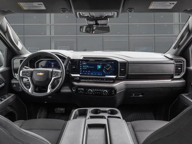 chevrolet Silverado 1500 2025 - 24