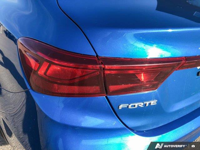 kia Forte 2022 - 11