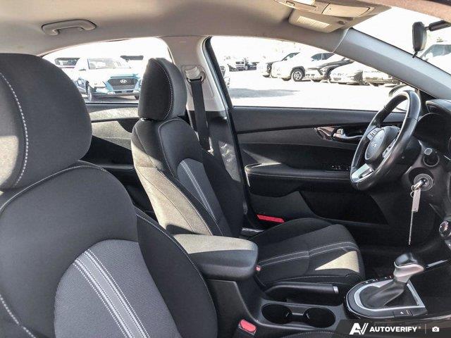 kia Forte 2022 - 21