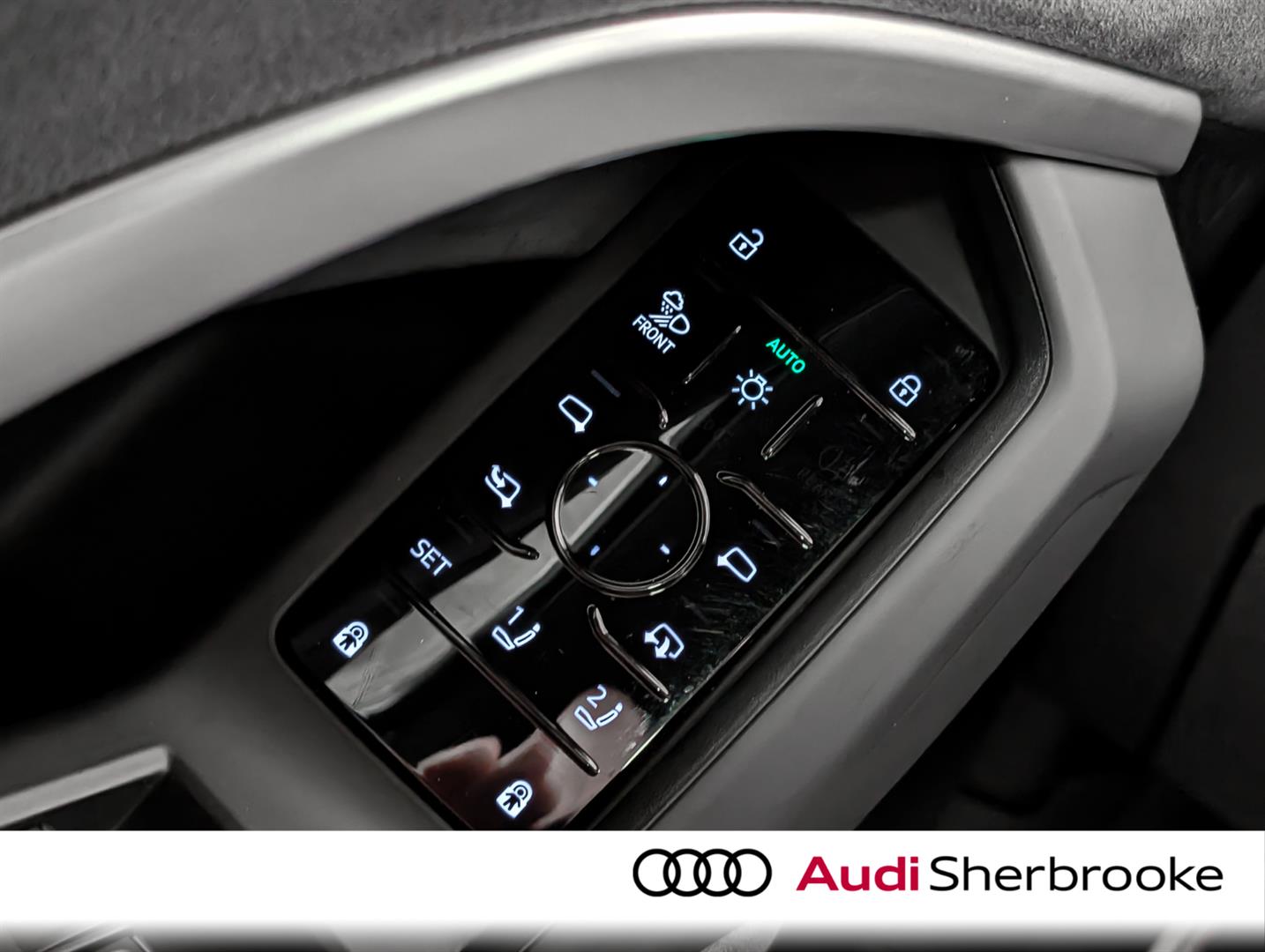 audi SQ5 2025 - 22