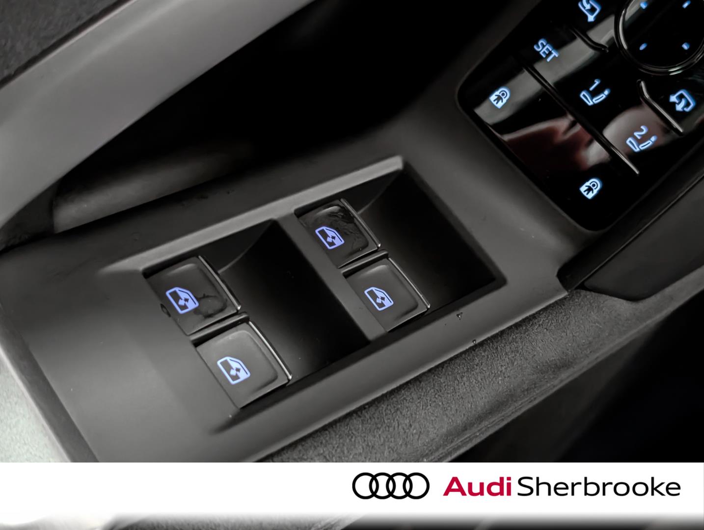 audi SQ5 2025 - 23