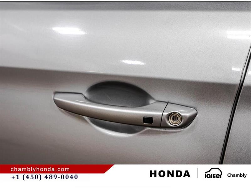 hyundai Elantra 2020 - 11