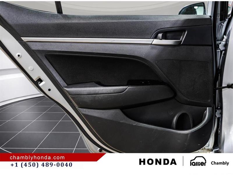 hyundai Elantra 2020 - 13