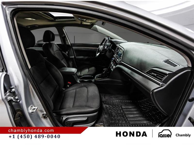hyundai Elantra 2020 - 18