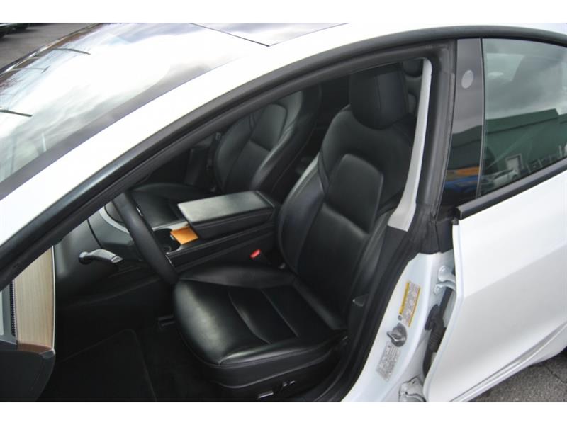 tesla Model 3 2022 - 9