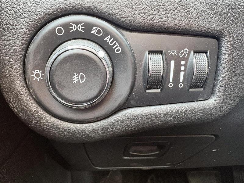 jeep Cherokee 2015 - 13