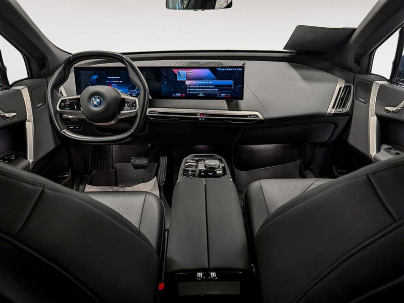 bmw iX 2023 - 12