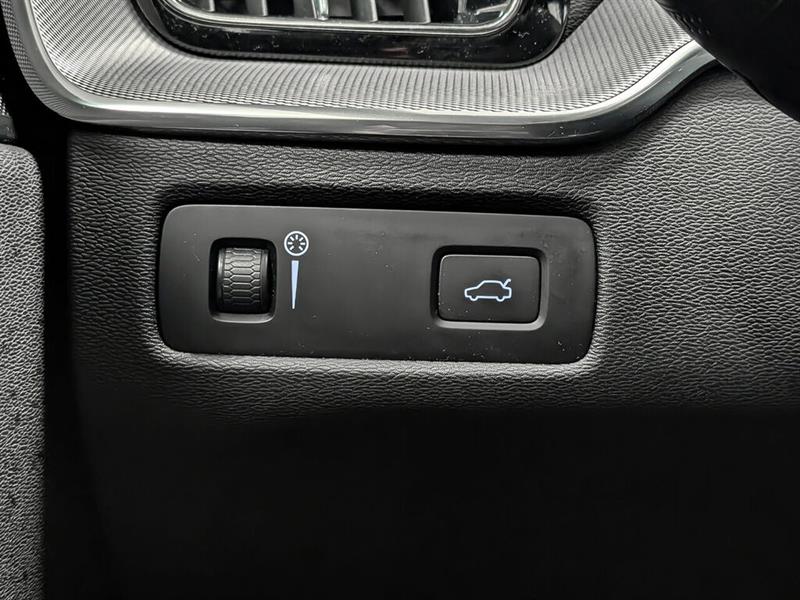 volvo XC60 2020 - 21