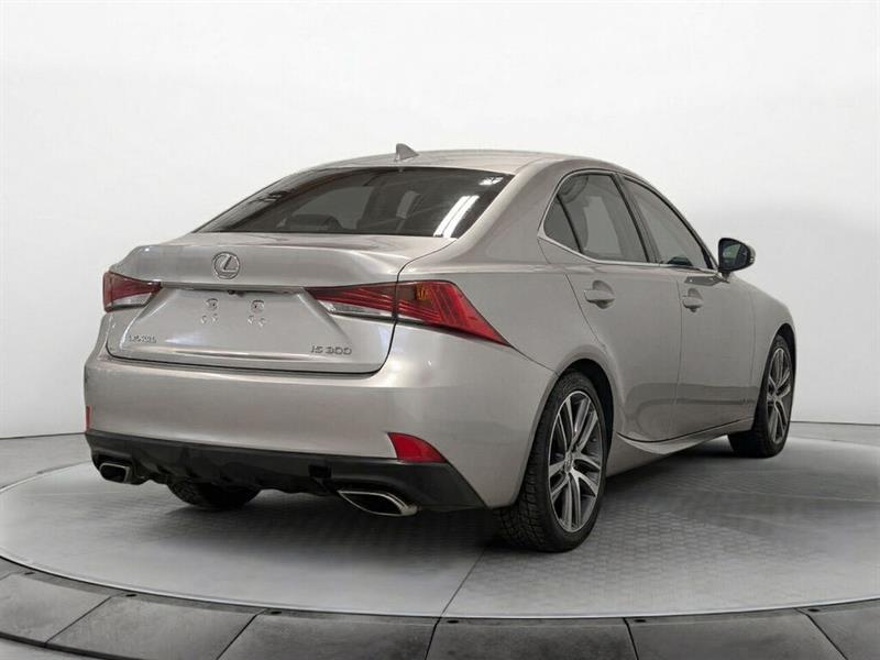 lexus IS 300 2017 - 4