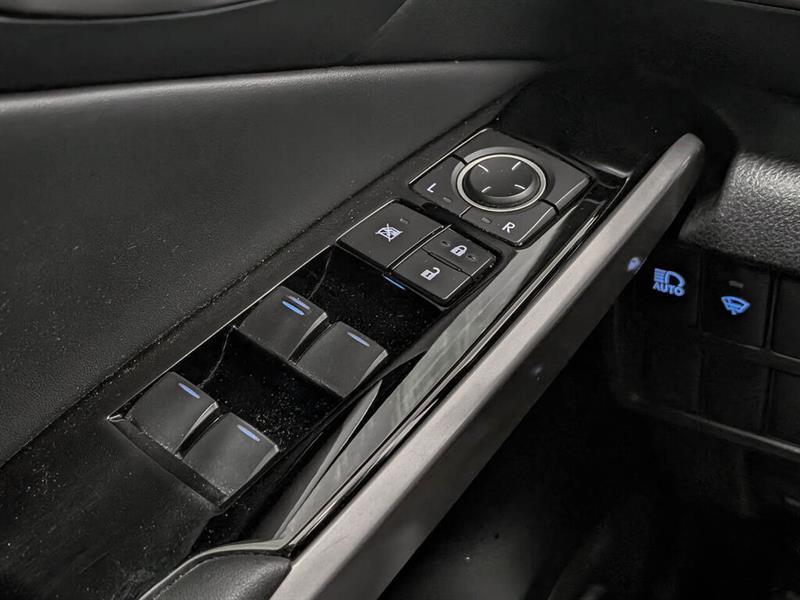 lexus IS 300 2017 - 7