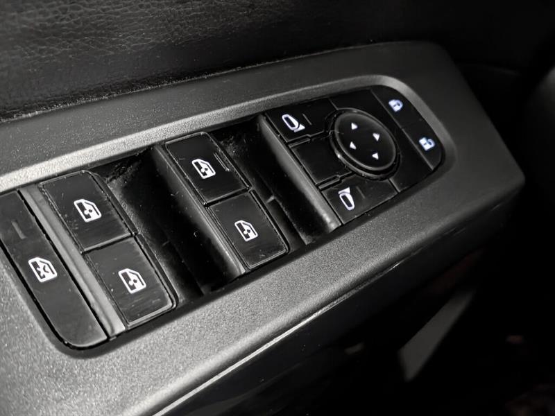 nissan Pathfinder 2023 - 16