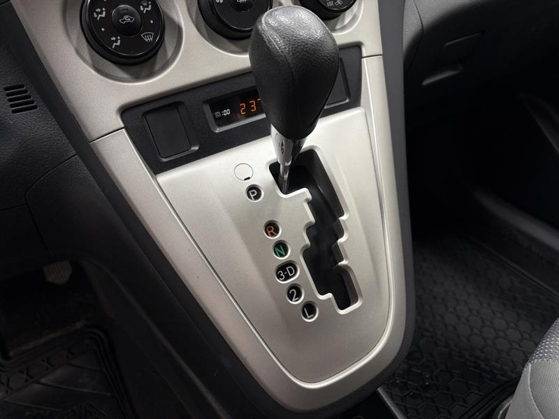 toyota Matrix 2010 - 21