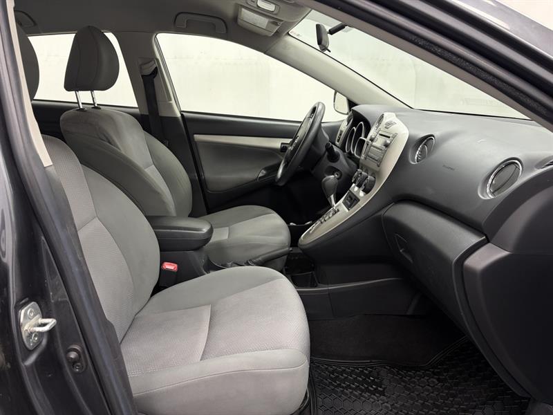 toyota Matrix 2010 - 22