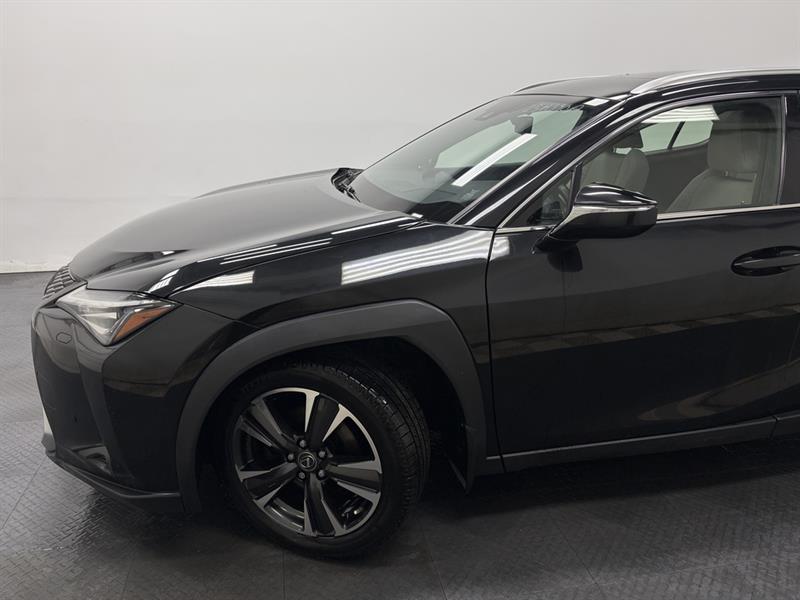 lexus UX 2019 - 3
